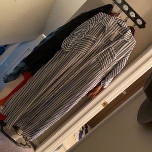 Nwt Medium Vici button up dress.